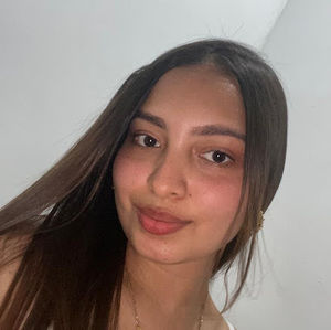 Meet your Posher, Angelica